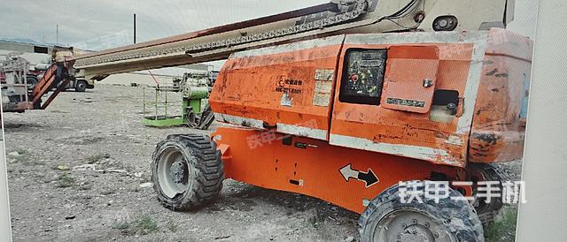 整機(jī)右側(cè)（設(shè)備外觀及核心部件）