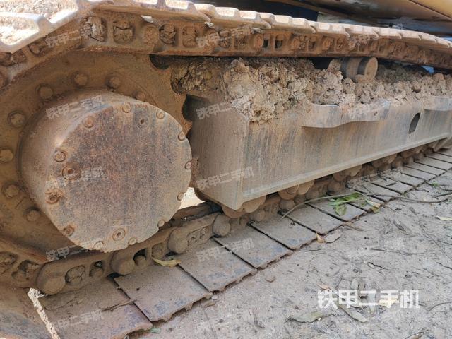 單側(cè)履帶整體（整機(jī)外觀）