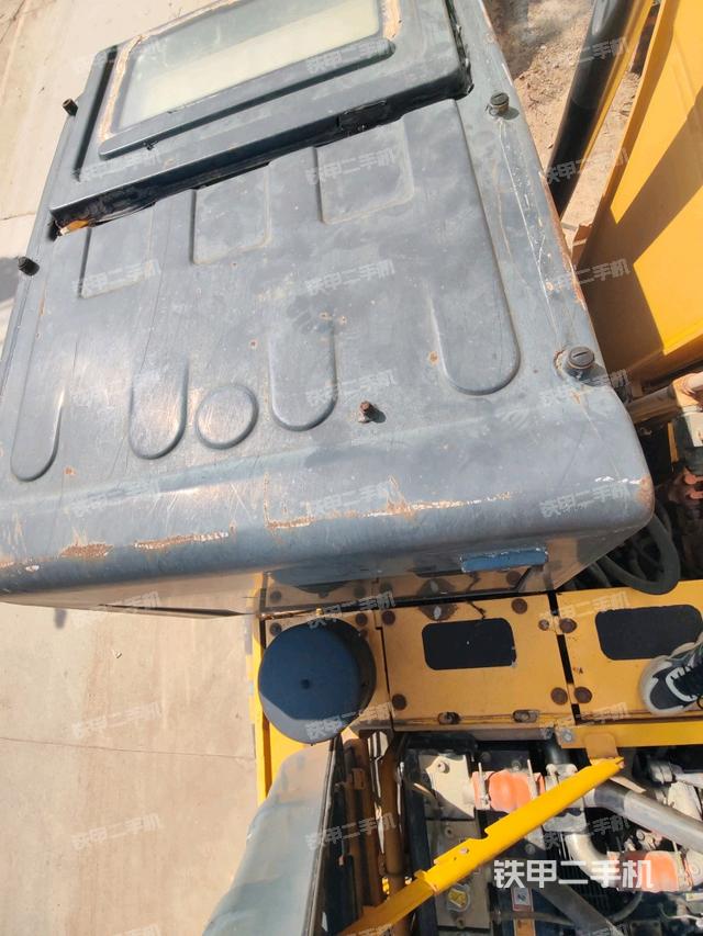 駕駛室頂部（整機(jī)外觀）