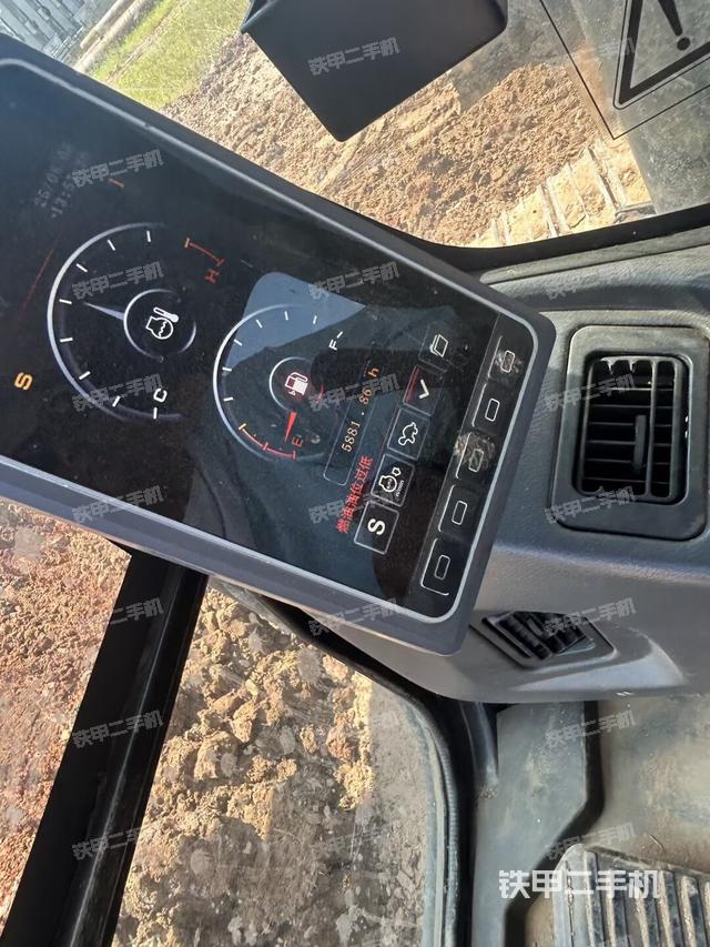 顯示屏?（駕駛室部分）