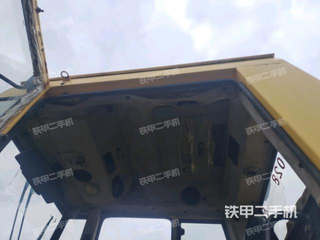 驾驶室外顶全景（压路机驾驶室）