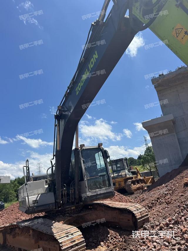 大臂整体 右侧（工作和回转装置）