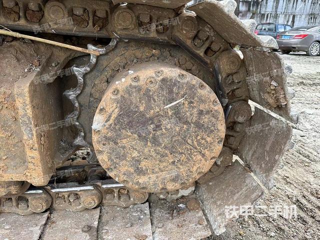 左導向輪(行走機構) 左導向輪(行走機構)