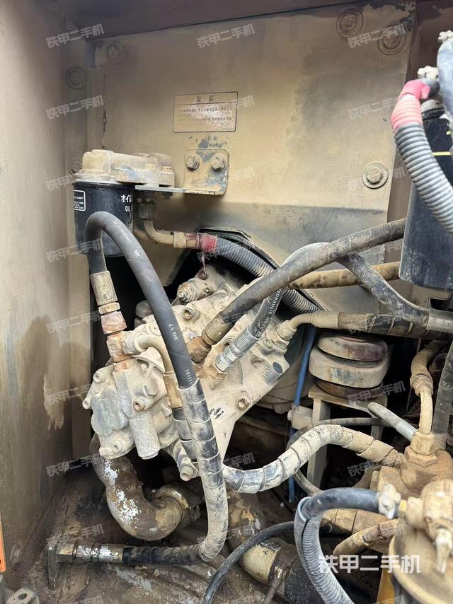 液壓泵室（大件艙室）