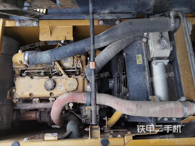 中央回转接头特写（上车部件）