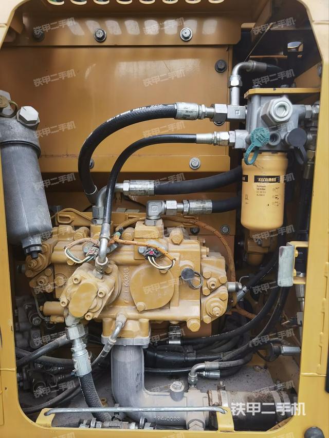 液压泵室（大件舱室）