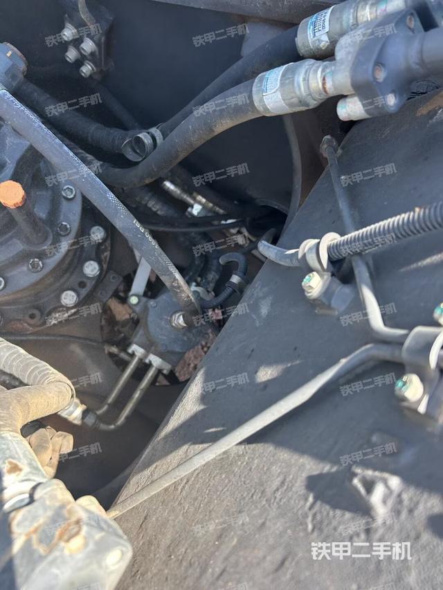 大臂根部 斜视（工作和回转装置）