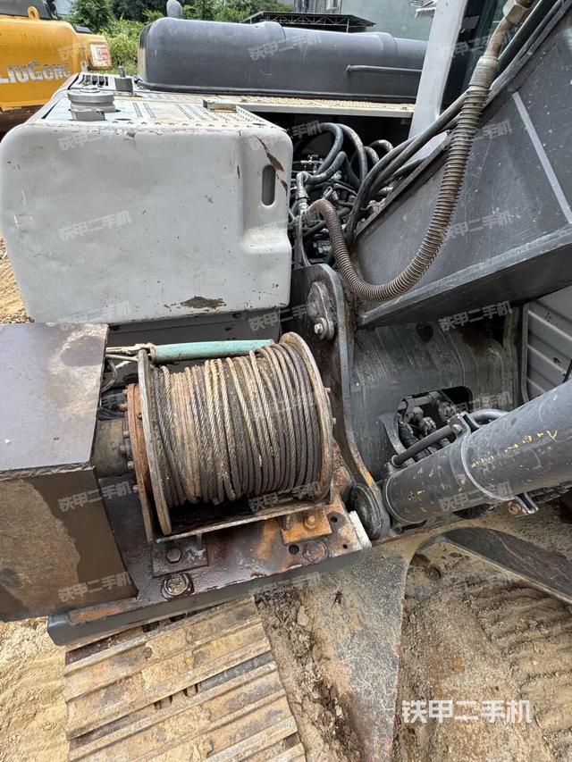 大臂根部?斜視（工作和回轉(zhuǎn)裝置）