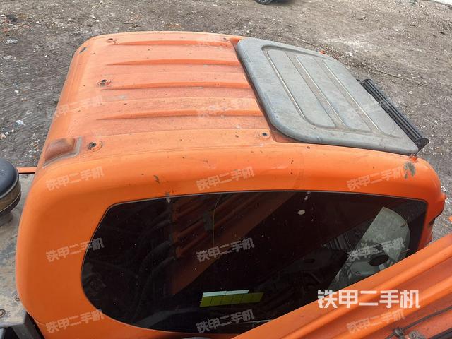 駕駛室頂部（整機(jī)外觀）