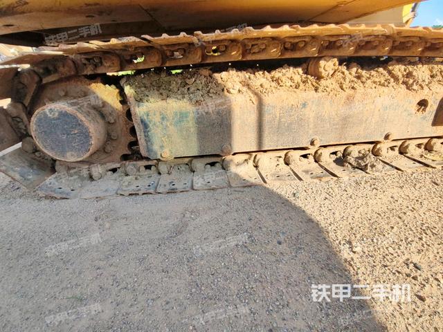 單側(cè)履帶整體（整機(jī)外觀）