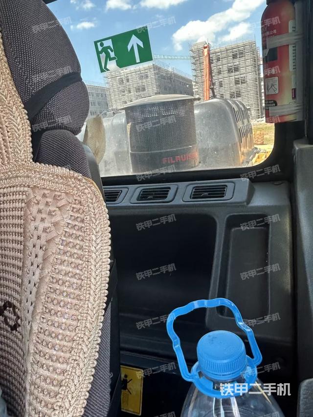 后窗玻璃角標(biāo)（駕駛室部分）