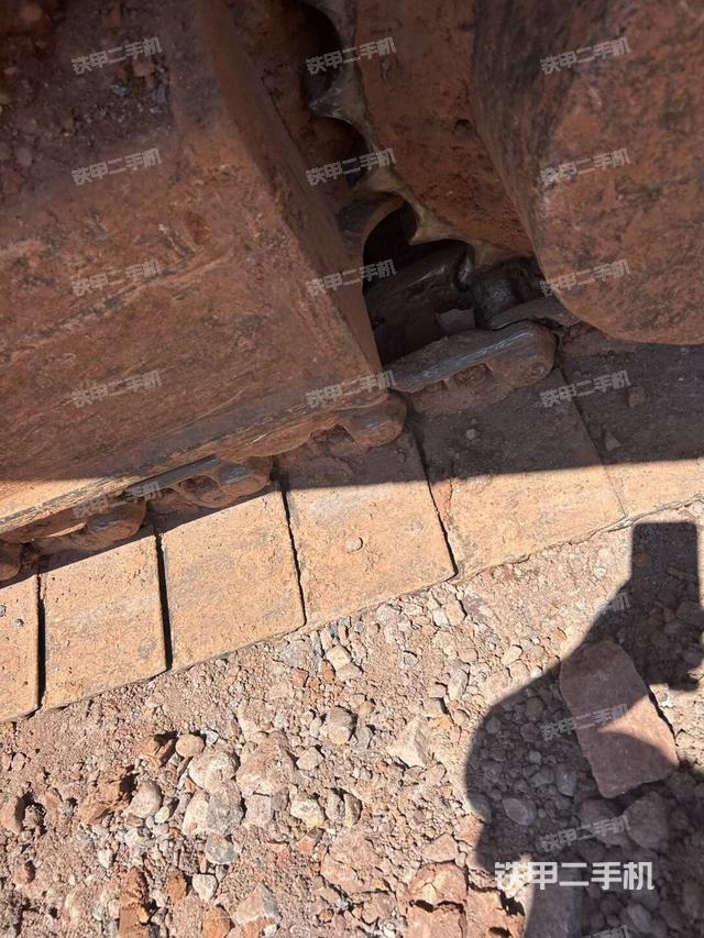 左侧履带整体 （行走机构）