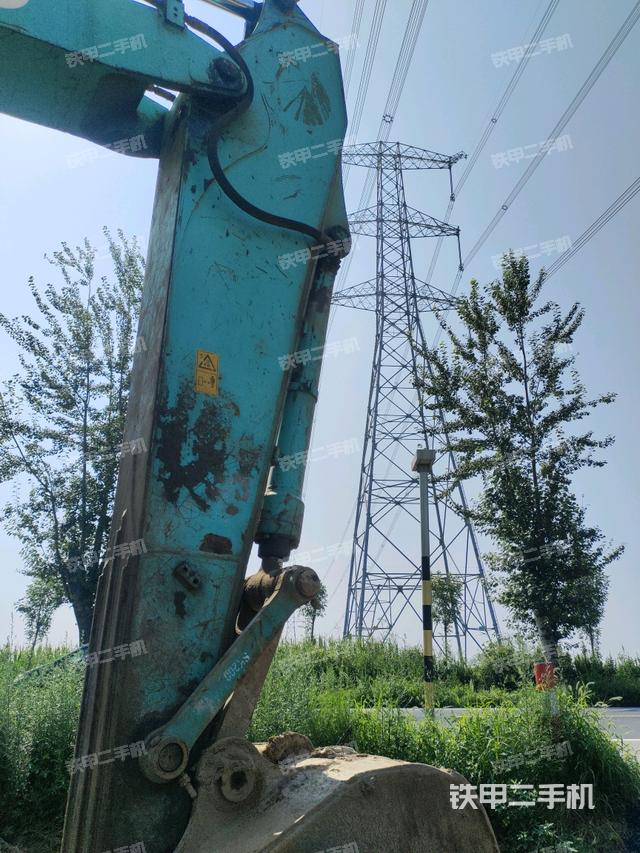 小臂整体左后（工作和回转装置）