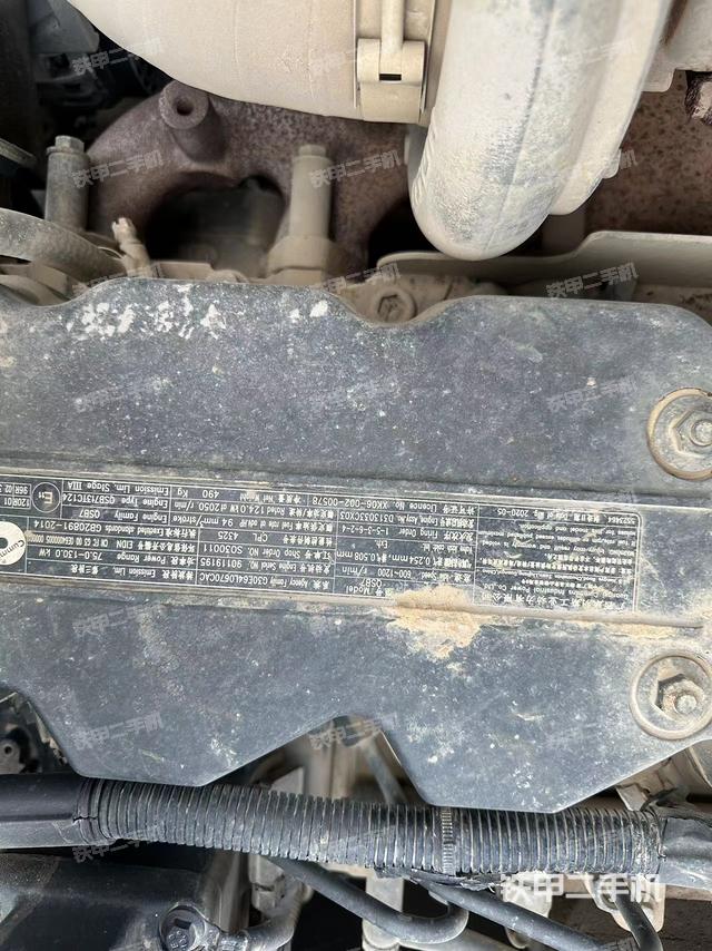 氣門室蓋螺絲特寫(上車部件) 氣門室蓋螺絲特寫(上車部件)