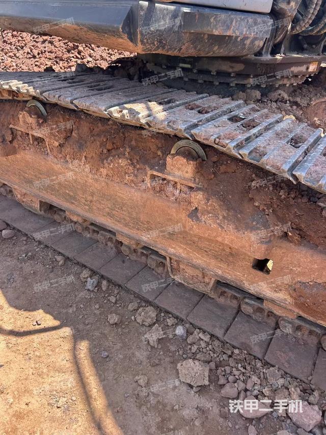 左侧行走马达盖板（行走机构）