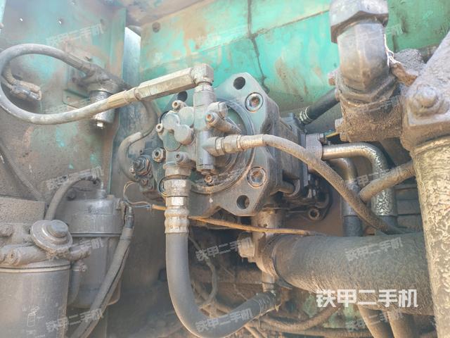 液壓泵斜45?左（大件艙室）