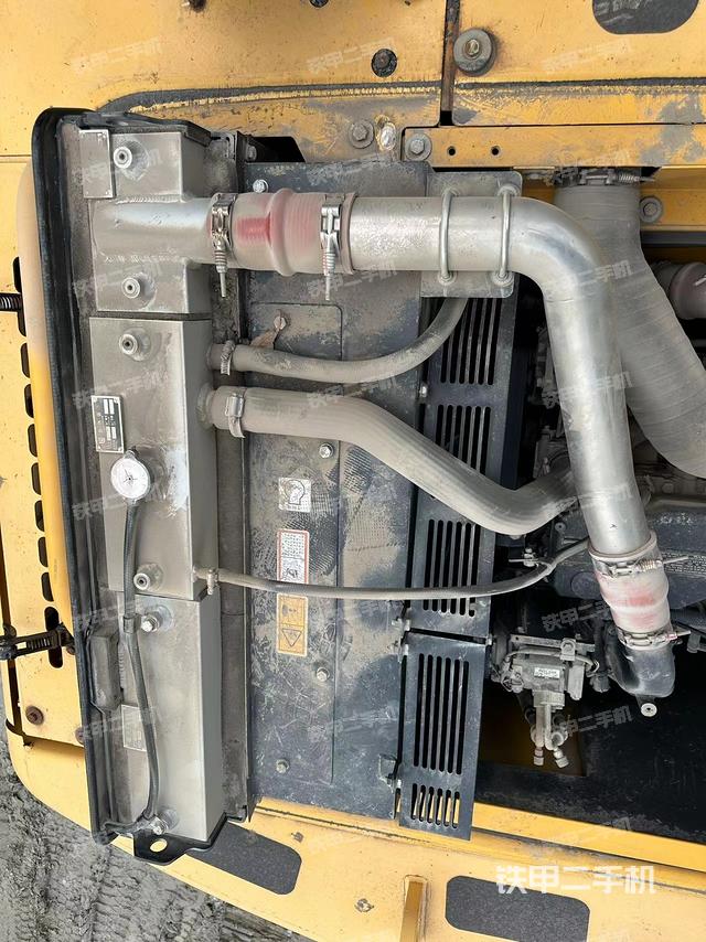 水箱+風扇特寫(上車部件) 水箱+風扇特寫(上車部件)