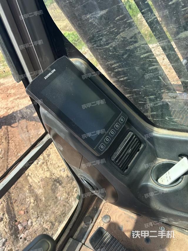 显示屏 （驾驶室部分）