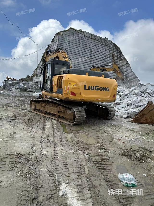 右后45(整機外觀) 右后45(整機外觀)