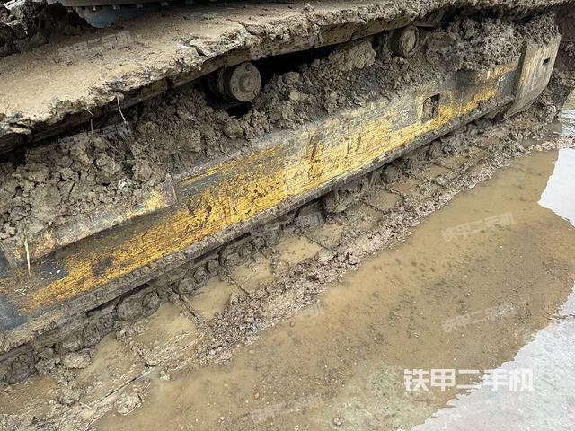 單側(cè)履帶整體（整機(jī)外觀）