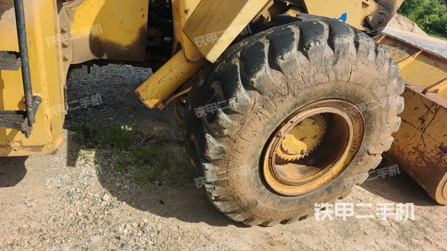 左前輪（行走機構(gòu)）