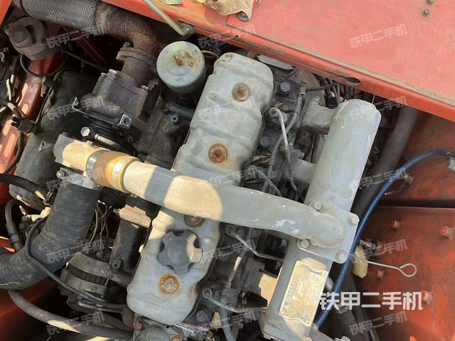 發(fā)動機整體俯視(整機外觀) 發(fā)動機整體俯視(整機外觀)