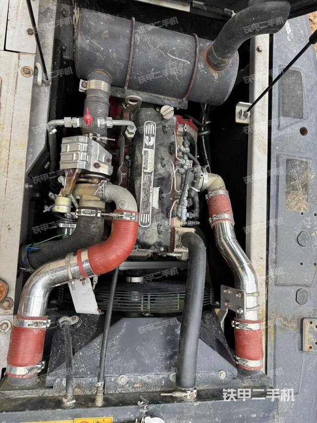 氣門室蓋螺絲特寫（上車部件）