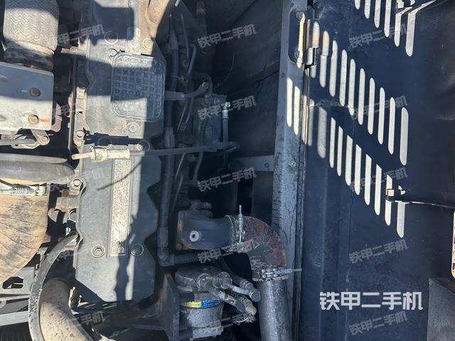 气门室盖螺丝特写（上车部件）