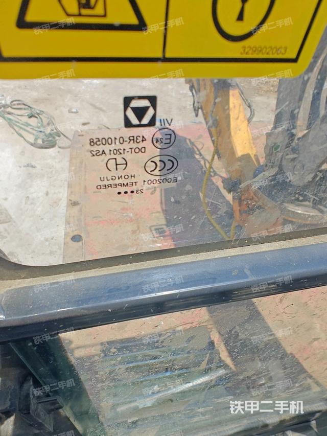 座椅左側(cè)控制臺(tái)/音響/含左手柄（駕駛室部分）