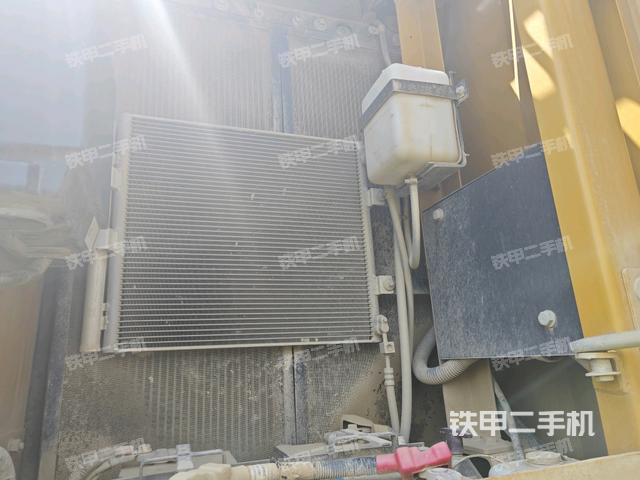 散熱器正面（大件艙室）