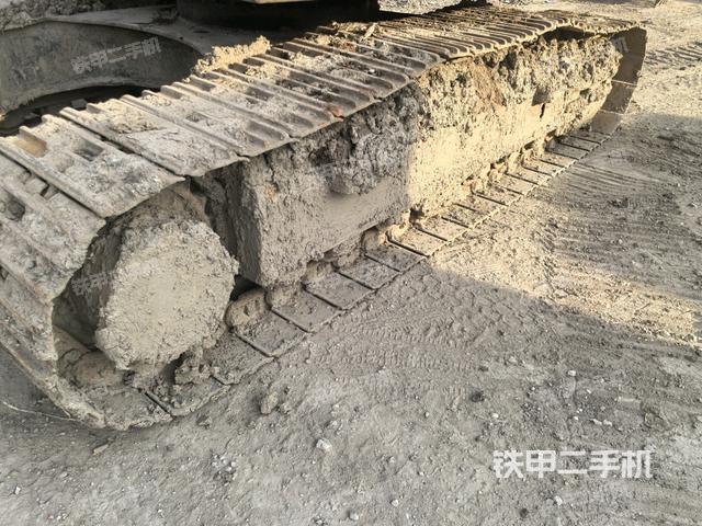 左侧履带整体 （行走机构）