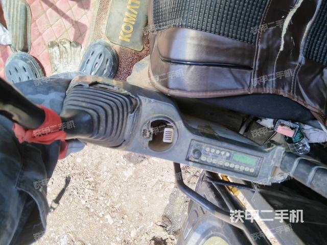 座椅左側(cè)控制臺(tái)/音響/含左手柄（駕駛室部分）