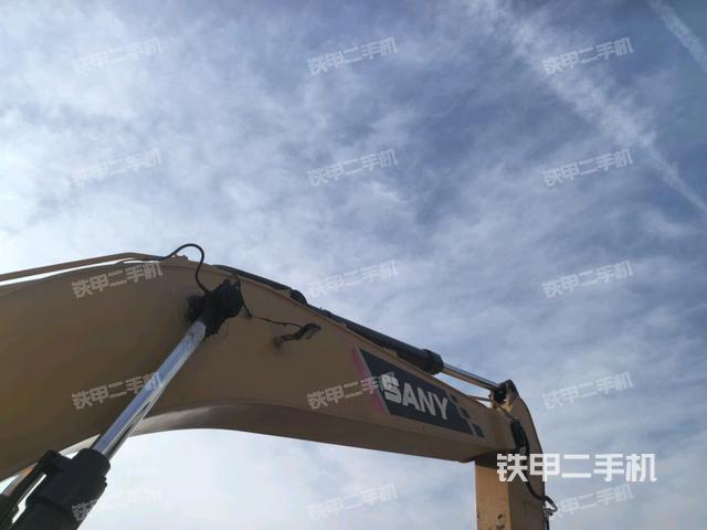 大臂整体 右侧（工作和回转装置）