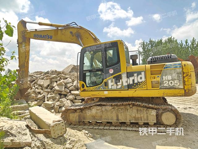 小松HB205-1挖掘机