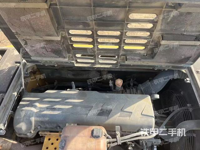 發(fā)動機整體俯視(整機外觀) 發(fā)動機整體俯視(整機外觀)