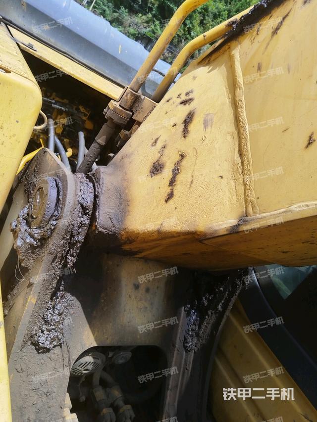 大臂根部?斜視（工作和回轉(zhuǎn)裝置）