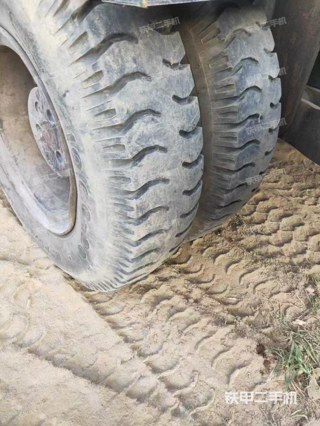 单侧履带整体（整机外观）