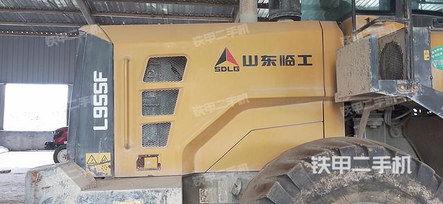 發(fā)動機右側(cè)(整機外觀及大件) 發(fā)動機右側(cè)(整機外觀及大件)