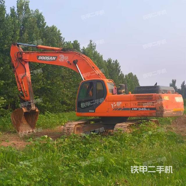 单侧履带整体（整机外观）