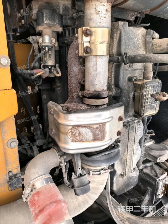 气门室盖螺丝特写（上车部件）