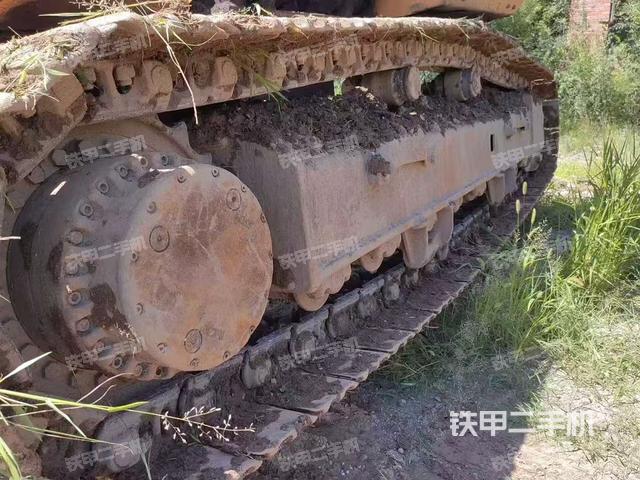 單側(cè)履帶整體（整機(jī)外觀）