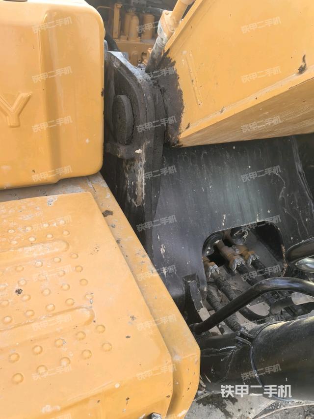 大臂根部 斜视（工作和回转装置）