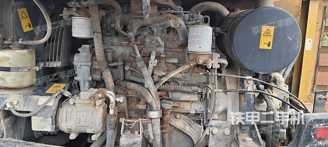 發(fā)動機整體俯視(整機外觀) 發(fā)動機整體俯視(整機外觀)