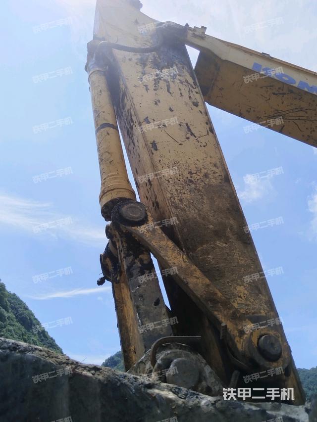 小臂整體左后（工作和回轉(zhuǎn)裝置）