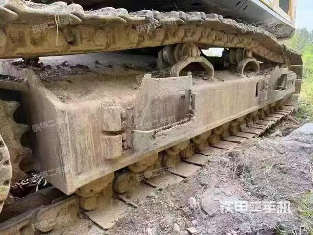 单侧履带整体（整机外观）