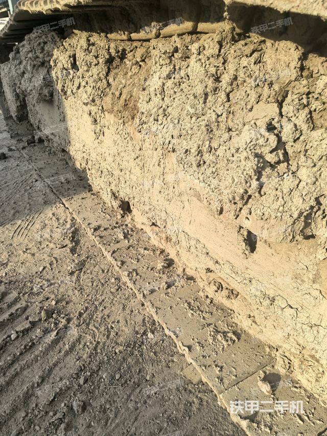 右侧履带整体（行走机构）