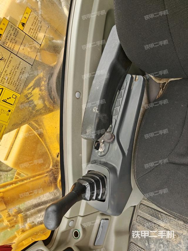 座椅后部（駕駛室部分）