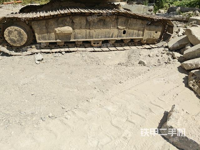 左側(cè)履帶整體?（行走機(jī)構(gòu)）