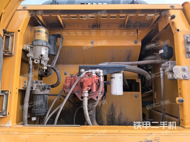 液压泵斜45 左（大件舱室）