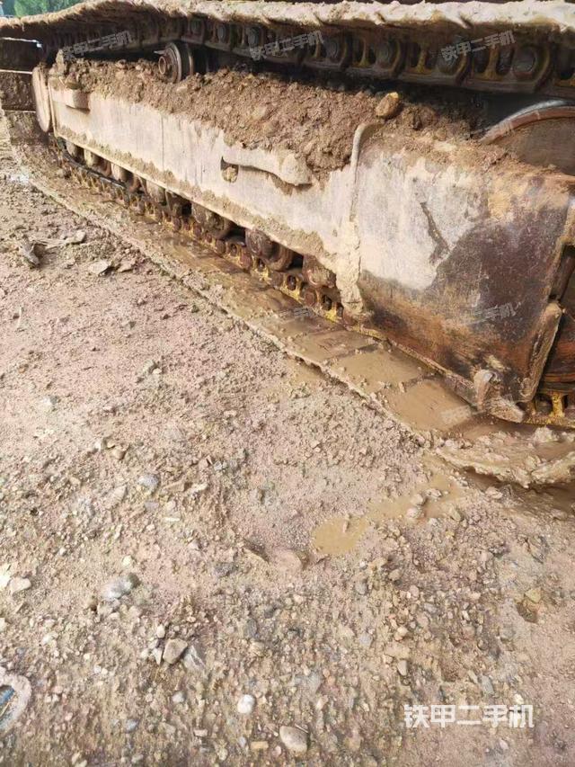 单侧履带整体（整机外观）